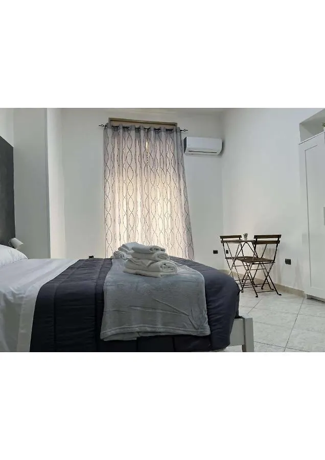 Bed & Breakfast La Svolta Rooms Naples