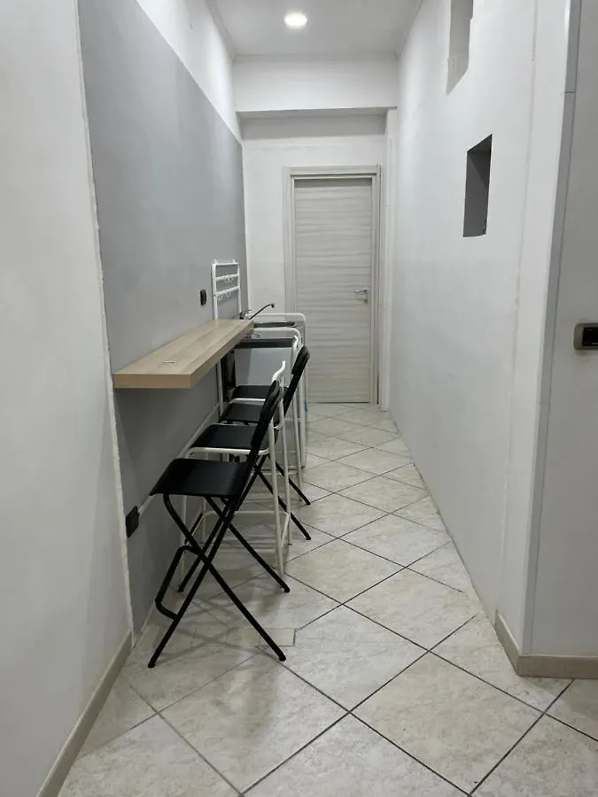 La Svolta Rooms Naples 0*,  Italy